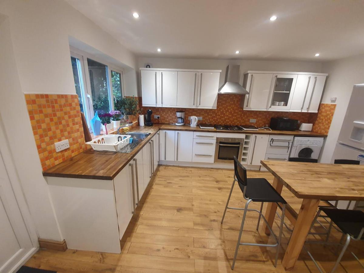 Beautiful House In The Heart Of A Golf Course. Apartment Manchester Exterior photo