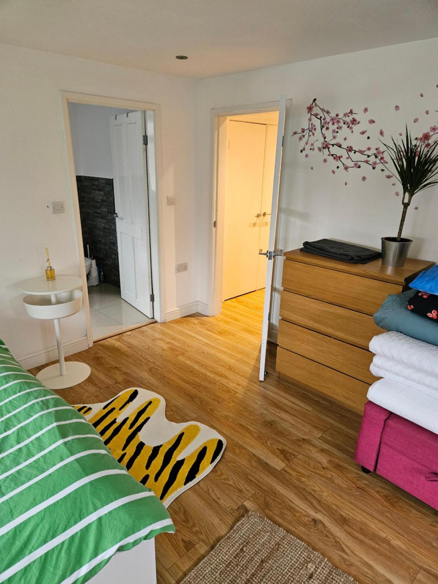 Beautiful House In The Heart Of A Golf Course. Apartment Manchester Exterior photo